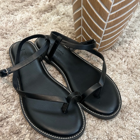 Black Sandals - Picture 2 of 6